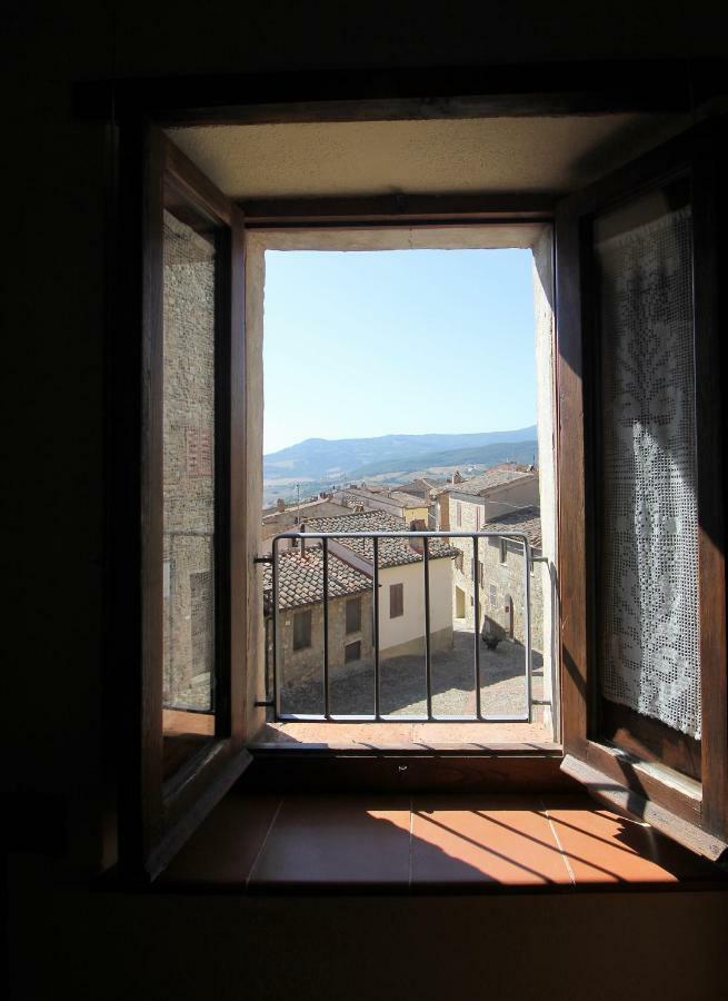 La Terrazza Sulla Val D'Orcia Apartman Castiglione dʼOrcia Kültér fotó